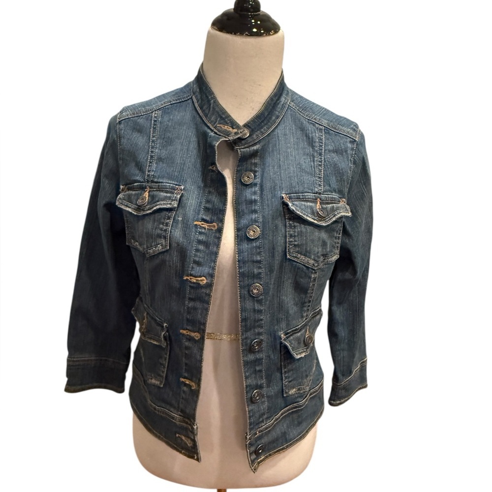 Gloria Vanderbilt Jean Jacket, Denim, Blue, Pockets, Button Down~Medium Petite - Picture 1 of 13